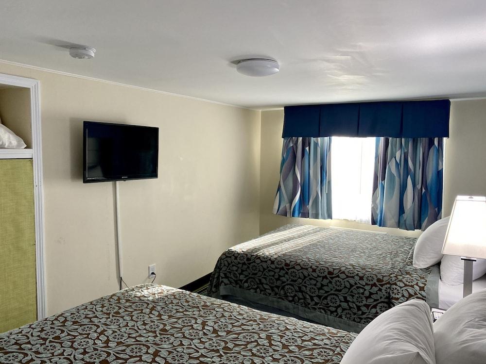 Days Inn By Wyndham Lincoln Exterior photo